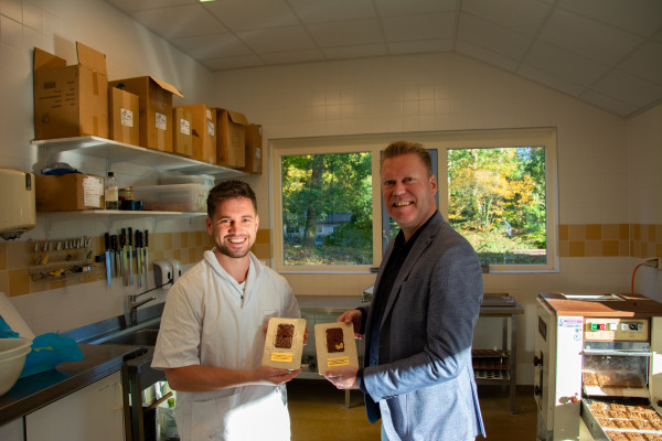 Bakkers van OlmenEs bakken de lekkerste speculaas van Friesland!